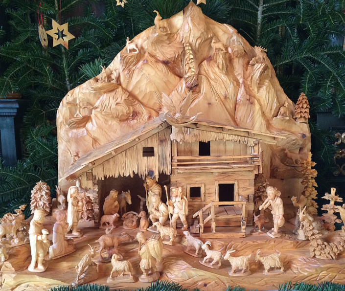 Alpenl. Zirbenkrippe, handgeschnitzt